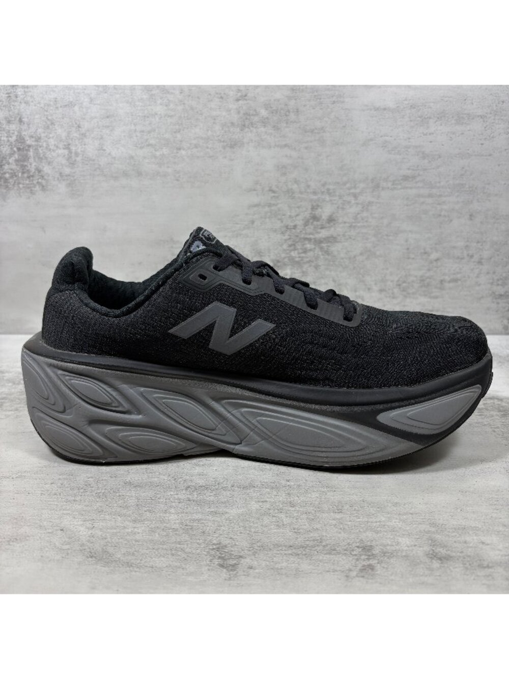 New Balance Fresh Foam X More v6 Trail Running Shoes - Men's Size 9.5 2E - Black - Picture 2 of 9